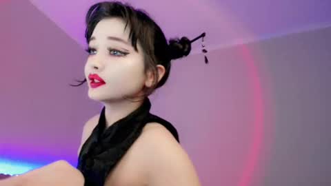 Natsumi online show from October 2025 03:01:01 PM