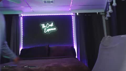 Snapshot of dcrush76 chatting on December 2024 06:10:01 PM DCrush online show from December 2024 06:10:01 PM