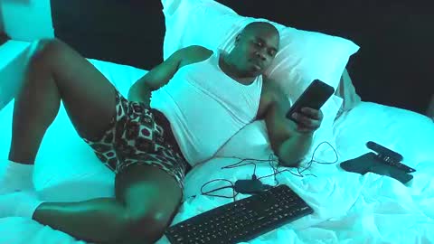 Snapshot of dcrush76 chatting on February 2025 06:40:01 AM DCrush online show from February 2025 06:40:01 AM