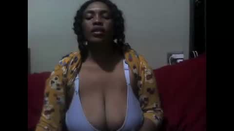 Snapshot of ddboobsnipples chatting on December 2024 09:36:02 PM ddboobsnipples online show from December 2024 09:36:02 PM