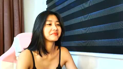 Snapshot of de_amore chatting on November 2025 12:35:01 AM Angel online show from November 2025 12:35:01 AM