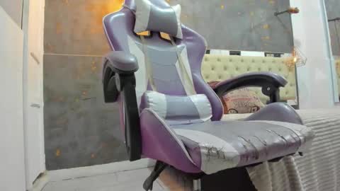 Snapshot of de_lirio chatting on December 2025 12:42:02 PM de_lirio online show from December 2025 12:42:02 PM