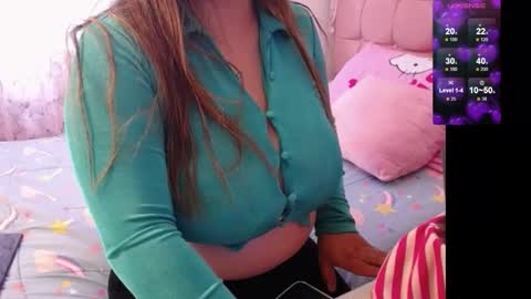 Snapshot of debie_lehee chatting on February 2025 12:33:01 PM Victoria online show from February 2025 12:33:01 PM