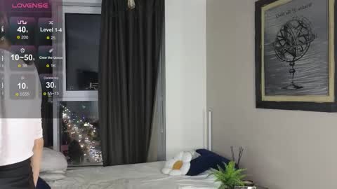 Snapshot of debihenks chatting on October 2025 05:14:02 PM Eva online show from October 2025 05:14:02 PM