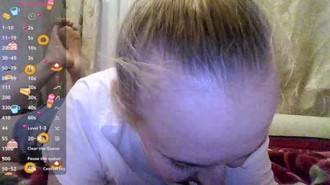 Debby online show from December 2024 09:17:01 PM