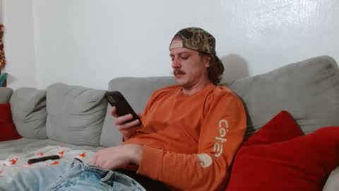 Snapshot of decentdick93 chatting on December 2024 04:29:02 PM Decentdick93 online show from December 2024 04:29:02 PM