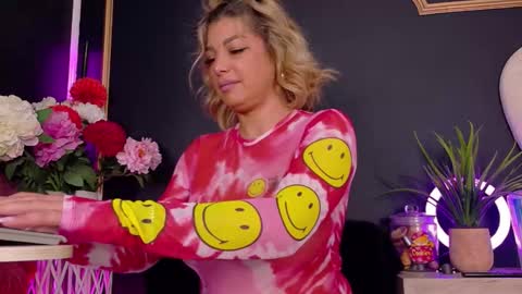 Snapshot of deeadiamond chatting on November 2025 08:29:01 PM Deea online show from November 2025 08:29:01 PM