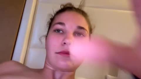 Snapshot of deepthroatqueen33 chatting on November 2025 04:18:02 PM deepthroatqueen33 online show from November 2025 04:18:02 PM