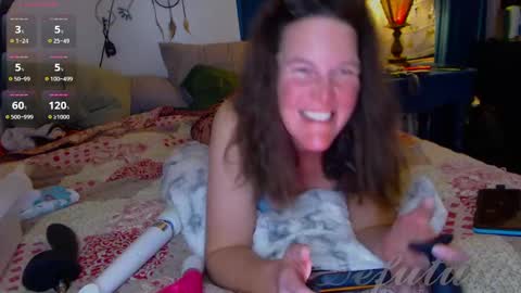 Snapshot of defututa chatting on January 2025 02:27:01 AM Defututa online show from January 2025 02:27:01 AM