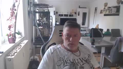 Snapshot of deinprinz2312 chatting on October 2025 12:38:01 PM deinprinz2312 online show from October 2025 12:38:01 PM