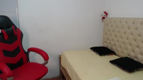 deiv2_ online show from November 2025 01:39:01 AM