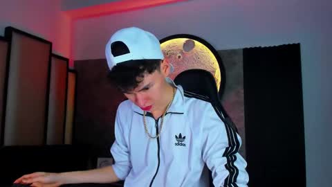 Deivid online show from November 2025 07:47:01 PM