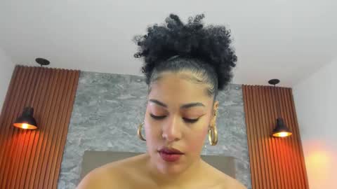 D E L A Y L  A online show from October 2025 12:28:01 PM