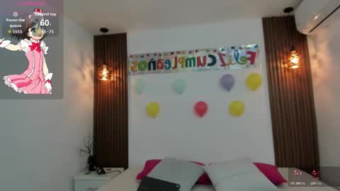 D E L A Y L  A online show from October 2025 11:06:02 PM