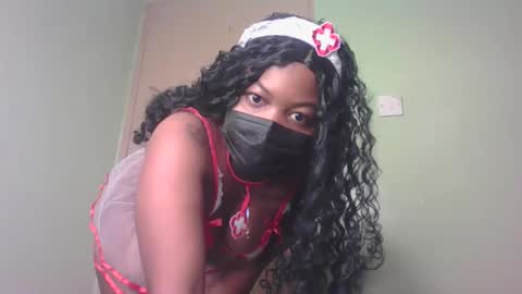 Snapshot of deli_la chatting on October 2025 03:43:01 AM deli_la online show from October 2025 03:43:01 AM