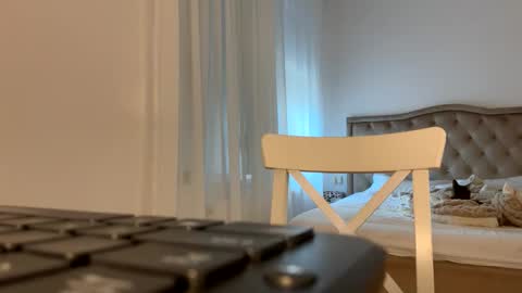 deliadelicious online show from September 2025 06:35:01 AM