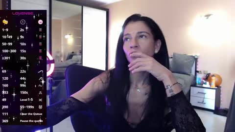 Snapshot of delicatekisss chatting on November 2025 10:27:01 AM Nicole online show from November 2025 10:27:01 AM