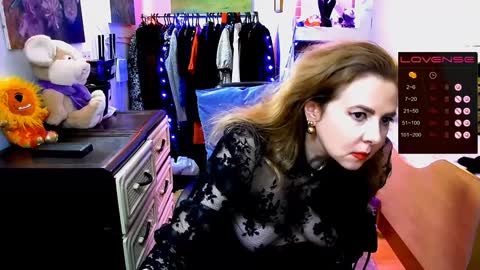 Delicacat online show from December 2024 07:51:01 PM