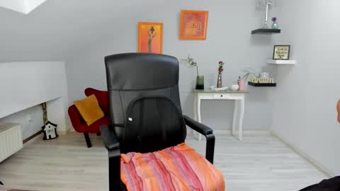 Snapshot of deliciouslolly chatting on November 2025 04:22:02 AM DeliciousLolly online show from November 2025 04:22:02 AM