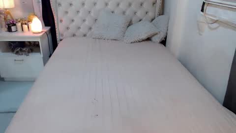 Snapshot of deliciousseika chatting on December 2024 03:05:02 AM online show from December 2024 03:05:02 AM