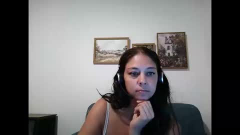 Delina online show from September 2025 11:50:01 PM