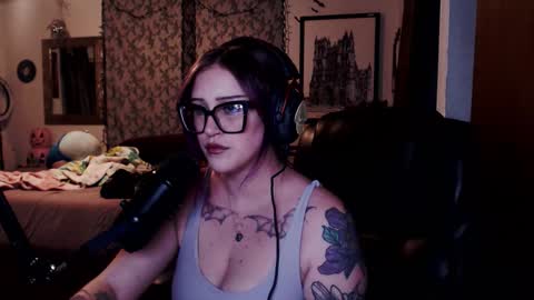 Snapshot of demongf chatting on November 2025 02:33:01 AM Demoness Mina online show from November 2025 02:33:01 AM