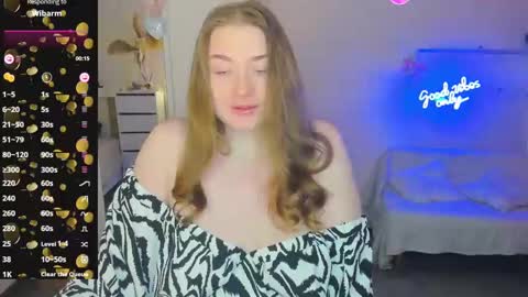 Sophie online show from February 2025 05:24:02 AM