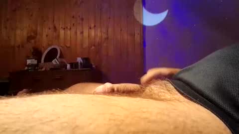 Snapshot of den2807 chatting on October 2025 11:38:02 PM den2807 online show from October 2025 11:38:02 PM