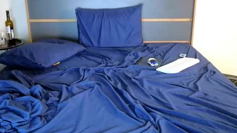 Denis online show from September 2025 12:34:02 AM