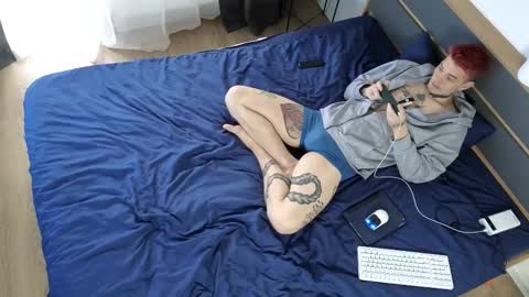 Denis online show from October 2025 07:40:01 AM