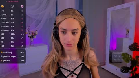 Snapshot of deniseparadise chatting on January 2025 05:11:01 AM Unfortunately Denise has discontinued her work but I hope you will be excited about the new cool girl Jia online show from January 2025 05:11:01 AM