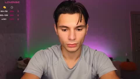 Den online show from October 2025 04:02:02 AM