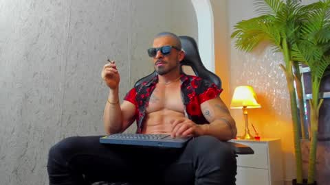 dennis_cox_ online show from January 2025 09:57:02 AM