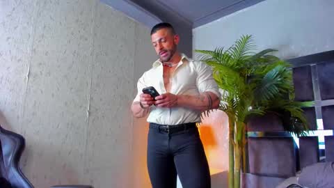 dennis_cox_ online show from March 2025 10:04:01 AM