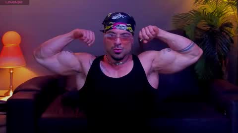 Snapshot of dennis_cox_ chatting on November 2025 10:03:01 AM dennis_cox_ online show from November 2025 10:03:01 AM