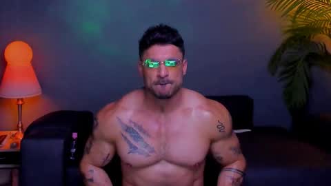 Snapshot of dennis_cox_ chatting on November 2025 01:11:01 PM dennis_cox_ online show from November 2025 01:11:01 PM