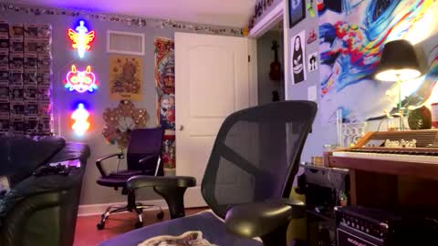 Snapshot of derekdings chatting on September 2025 05:27:02 PM derekdings online show from September 2025 05:27:02 PM