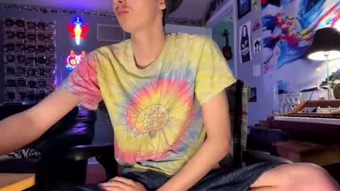 Snapshot of derekdings chatting on November 2025 01:45:01 PM derekdings online show from November 2025 01:45:01 PM