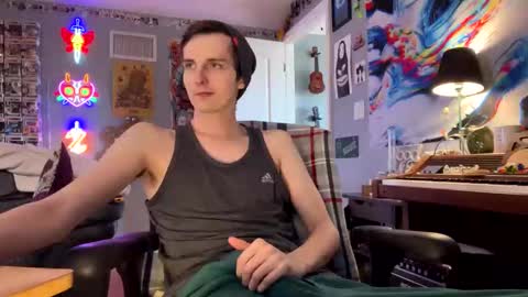 Snapshot of derekdings chatting on November 2025 08:36:02 PM derekdings online show from November 2025 08:36:02 PM