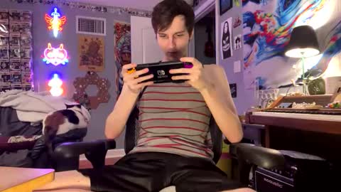 Snapshot of derekdings chatting on November 2025 11:32:02 PM derekdings online show from November 2025 11:32:02 PM