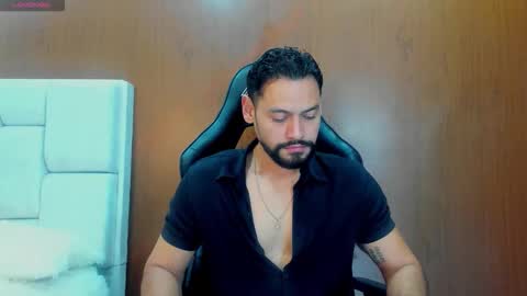 Snapshot of derrybigger_cm chatting on October 2025 07:36:01 PM DerryBigger CM online show from October 2025 07:36:01 PM