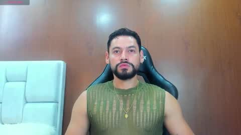 Snapshot of derrybigger_cm chatting on October 2025 04:30:01 PM DerryBigger CM online show from October 2025 04:30:01 PM