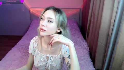 Snapshot of des_ch chatting on December 2024 07:03:01 PM Ari online show from December 2024 07:03:01 PM