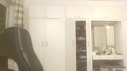 desiboi9 online show from September 2025 11:39:02 PM