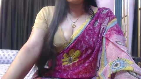 Snapshot of desimaisa130 chatting on October 2025 05:25:01 PM Maisa online show from October 2025 05:25:01 PM