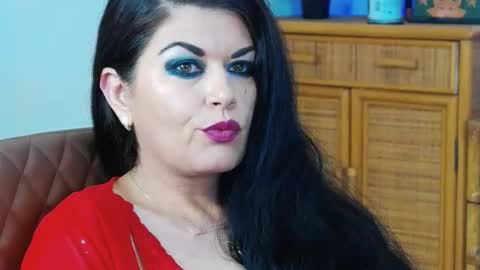 Snapshot of desirehellen chatting on September 2025 10:42:02 PM HellenMoon online show from September 2025 10:42:02 PM