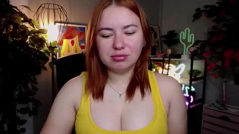 LAYLA online show from September 2025 06:25:02 AM