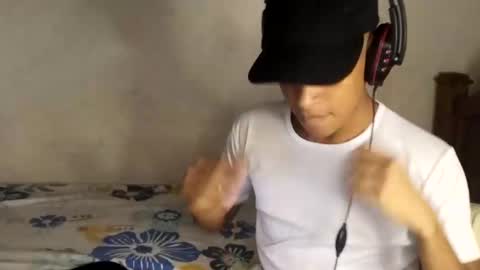 Snapshot of deus_steim chatting on October 2025 06:10:02 AM deus_steim online show from October 2025 06:10:02 AM