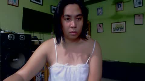 Snapshot of dha117 chatting on December 2025 07:45:02 AM Dhalia lips online show from December 2025 07:45:02 AM