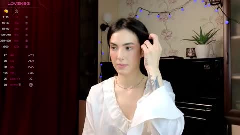 Snapshot of di_moon_ chatting on October 2025 02:16:01 PM Diana online show from October 2025 02:16:01 PM